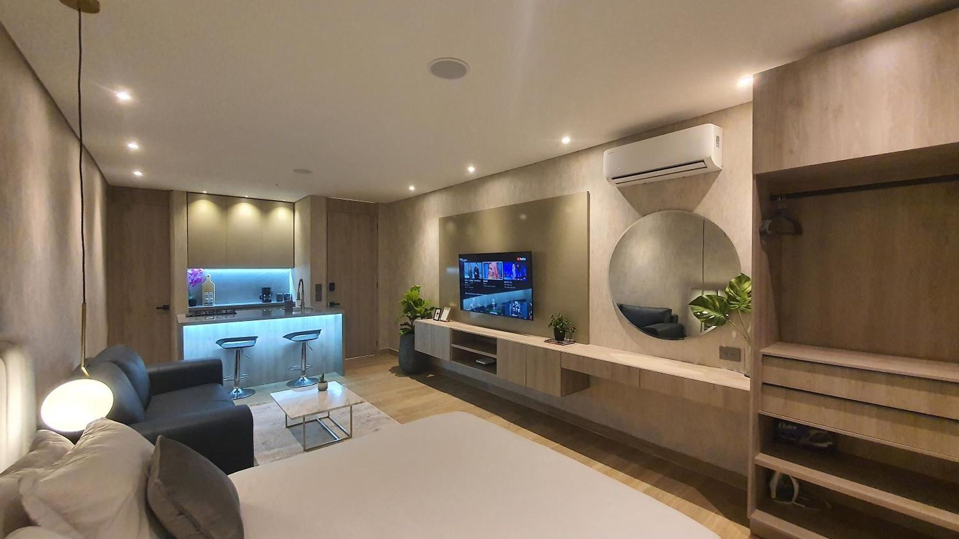 Apartment Moderna Con Balcon Y Vista Al Y Al Mar *