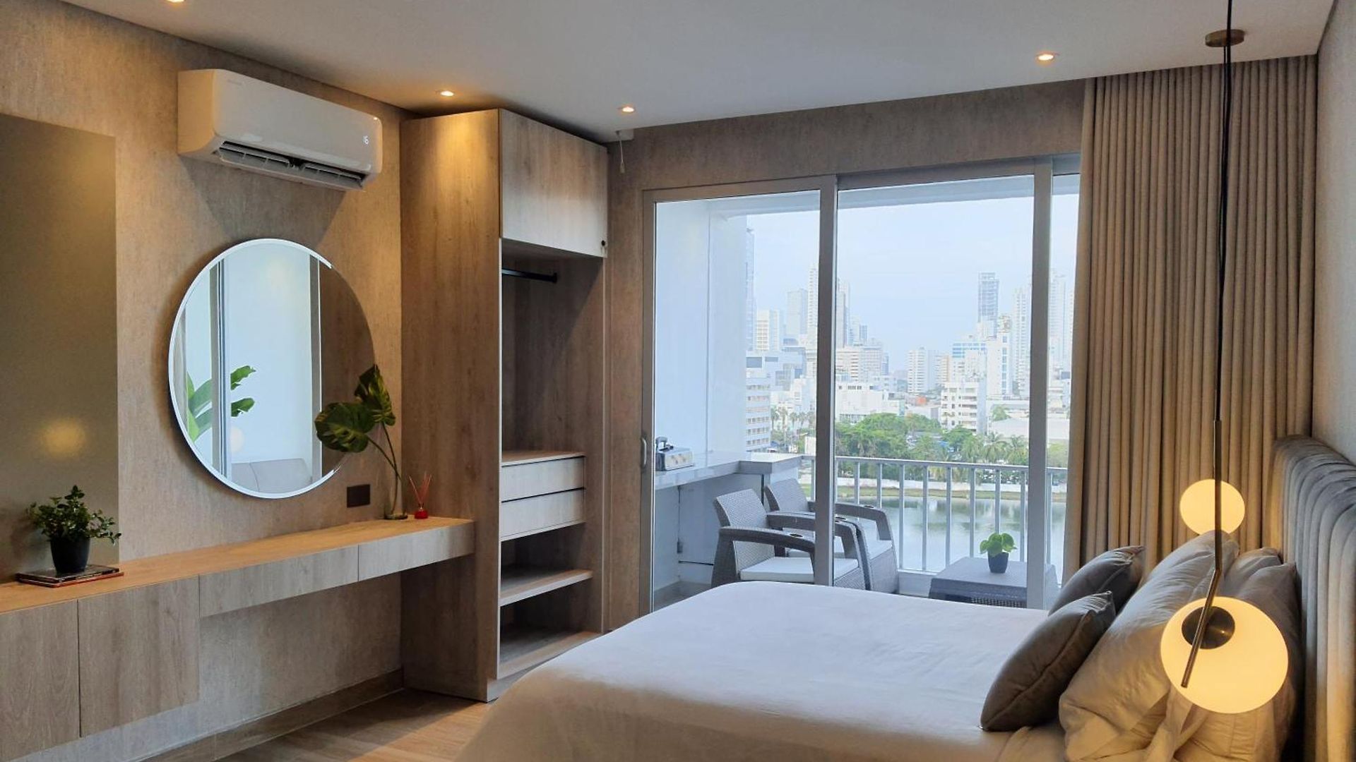 Apartment Moderna Con Balcon Y Vista Al Y Al Mar